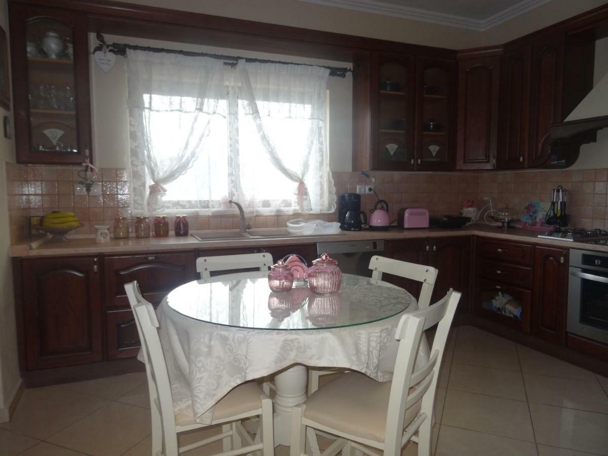 Chrisa'S Beautiful Apartment Chania Chania  Екстер'єр фото